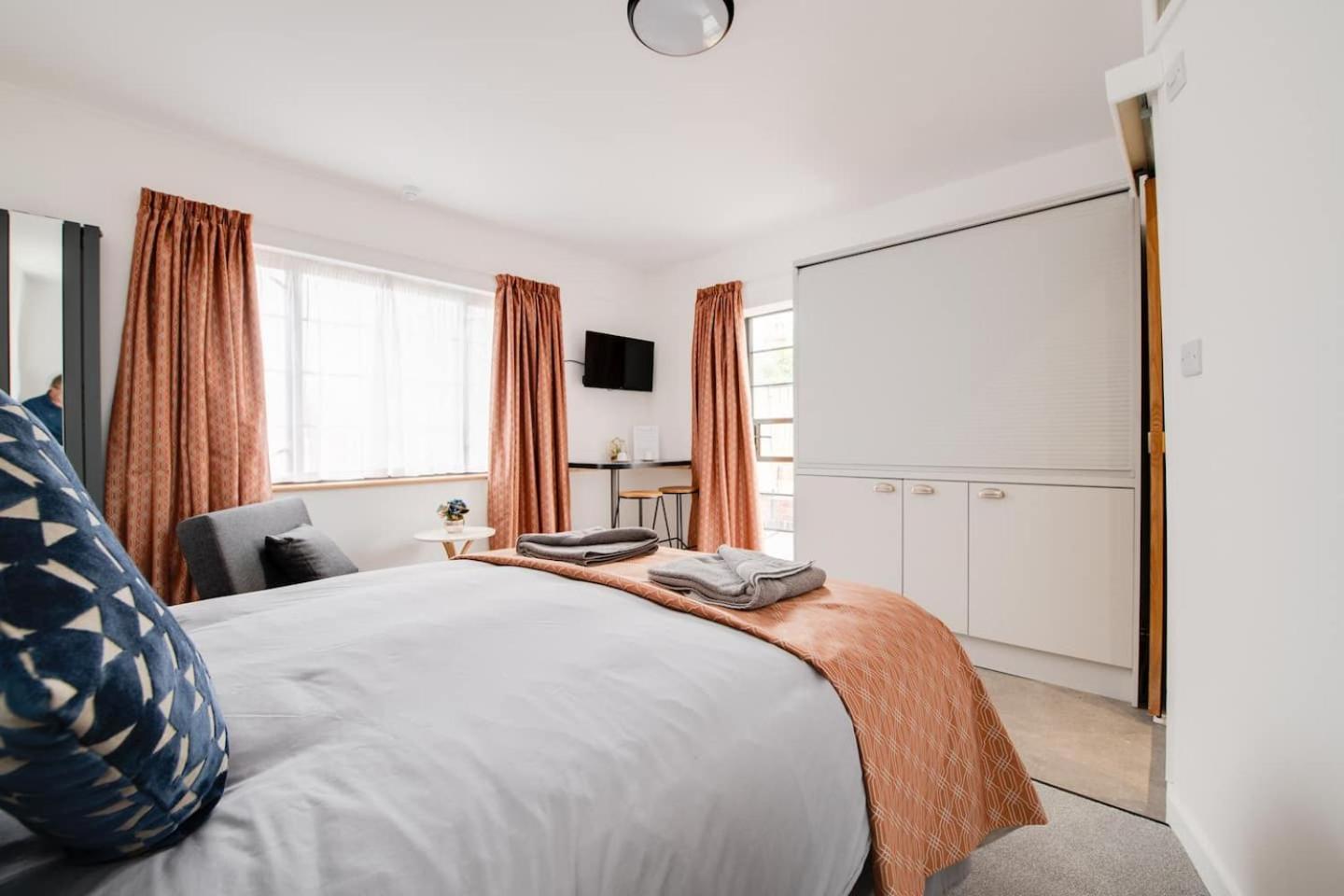 Ferryman Apartments By Places To Be Portsmouth Buitenkant foto