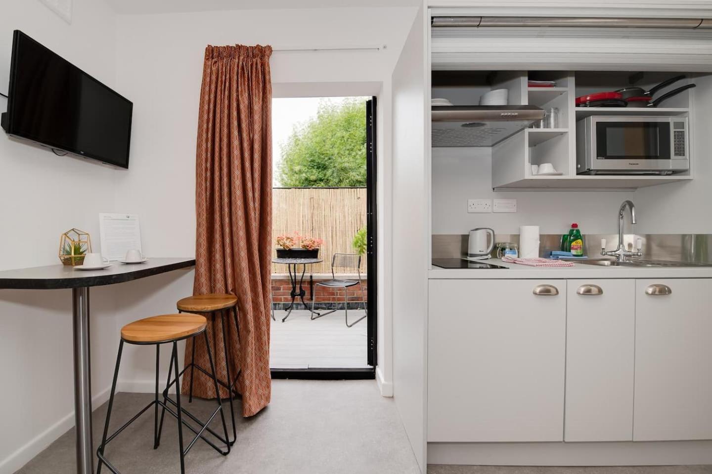 Ferryman Apartments By Places To Be Portsmouth Buitenkant foto