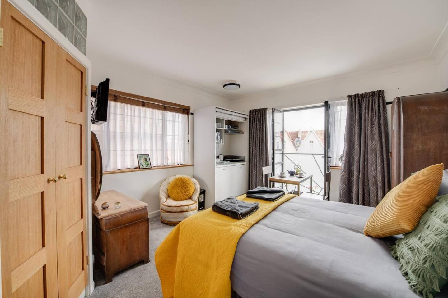 Ferryman Apartments By Places To Be Portsmouth Buitenkant foto