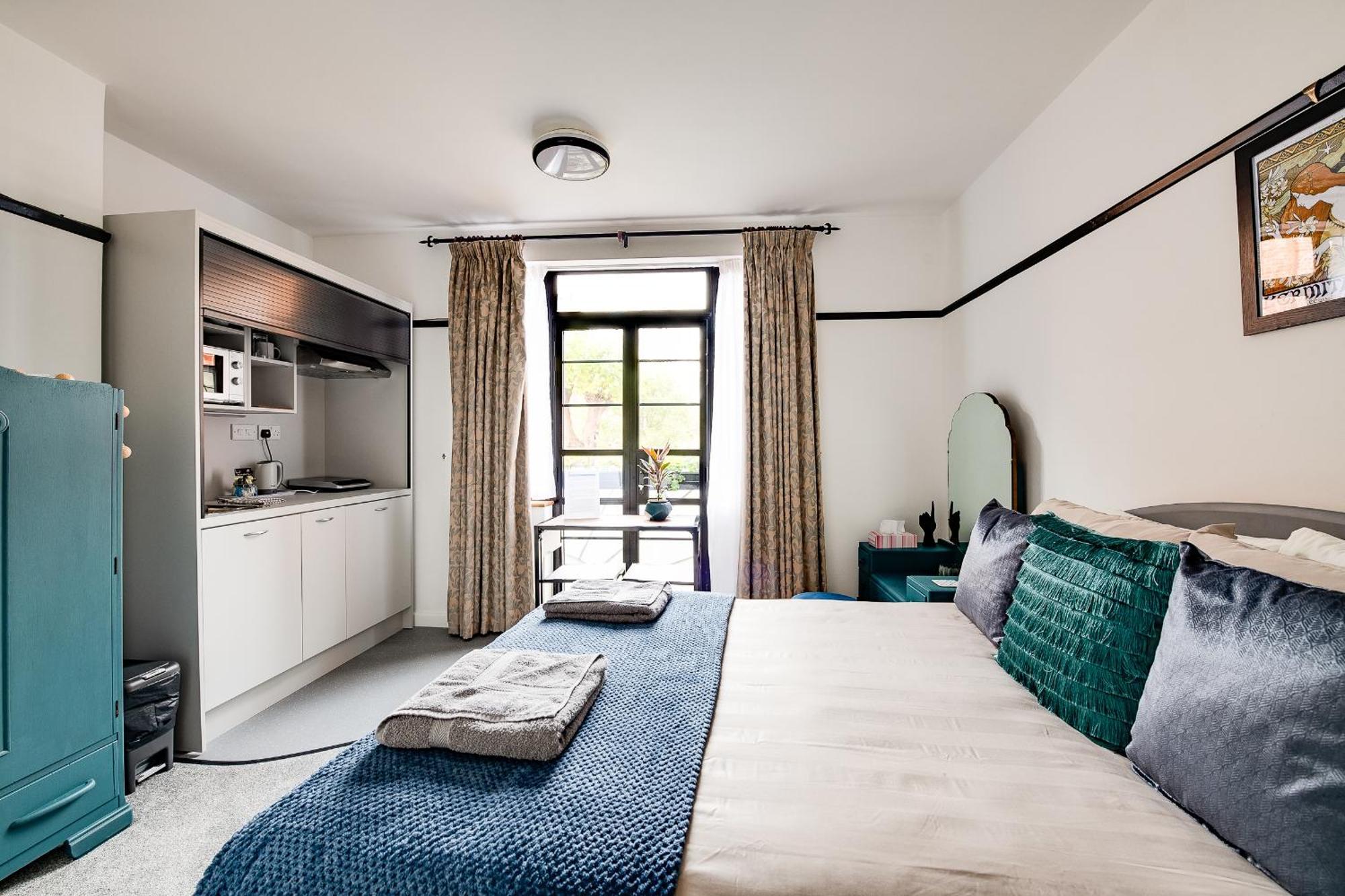 Ferryman Apartments By Places To Be Portsmouth Buitenkant foto